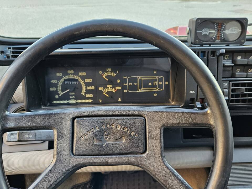Immagine 18/28 di FIAT Panda 4x4 1,0 (1991)