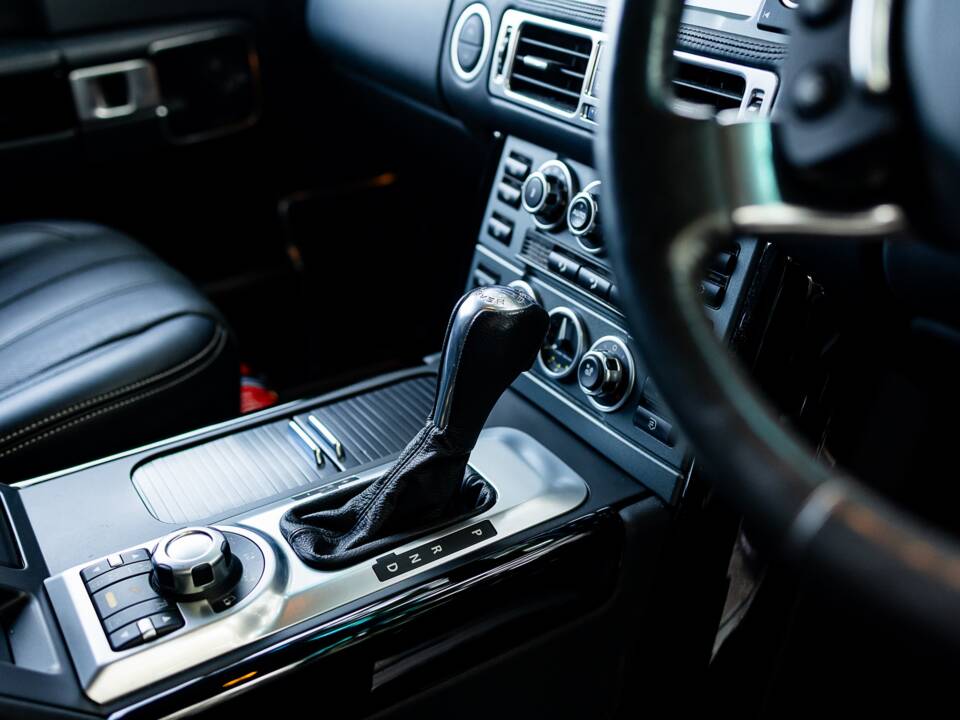 Image 7/50 de Land Rover Range Rover Vogue TDV8 (2009)