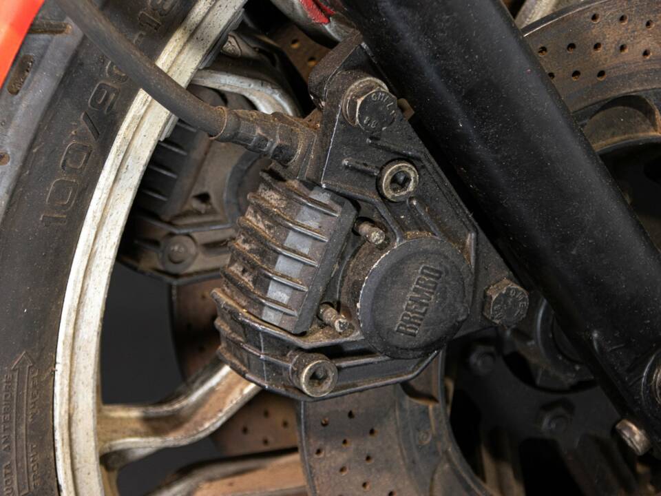 Image 27/49 de Moto Guzzi 850 LeMans (1981)