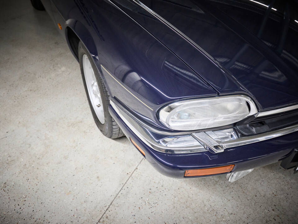 Bild 21/92 von Jaguar XJS 6.0 (1994)