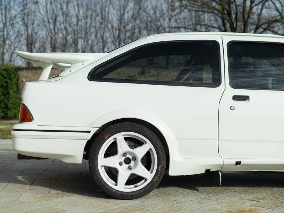 Image 21/50 of Ford Sierra RS Cosworth (1987)
