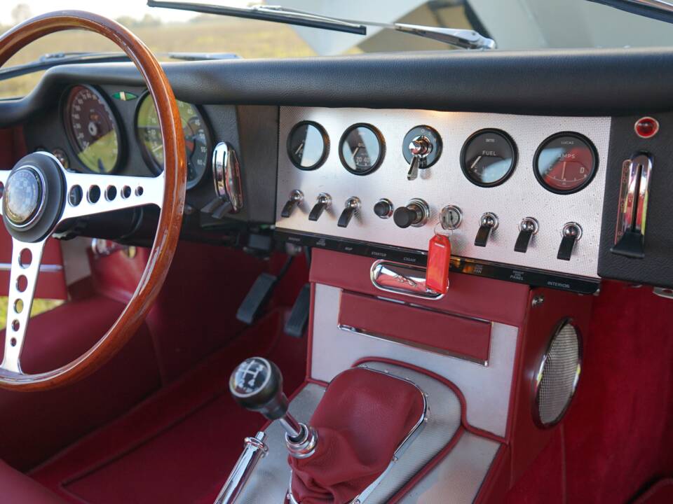 Bild 30/31 von Jaguar E-Type 3.8 (1962)