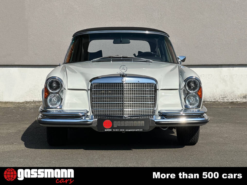 Imagen 2/15 de Mercedes-Benz 280 SE 3,5 (1970)
