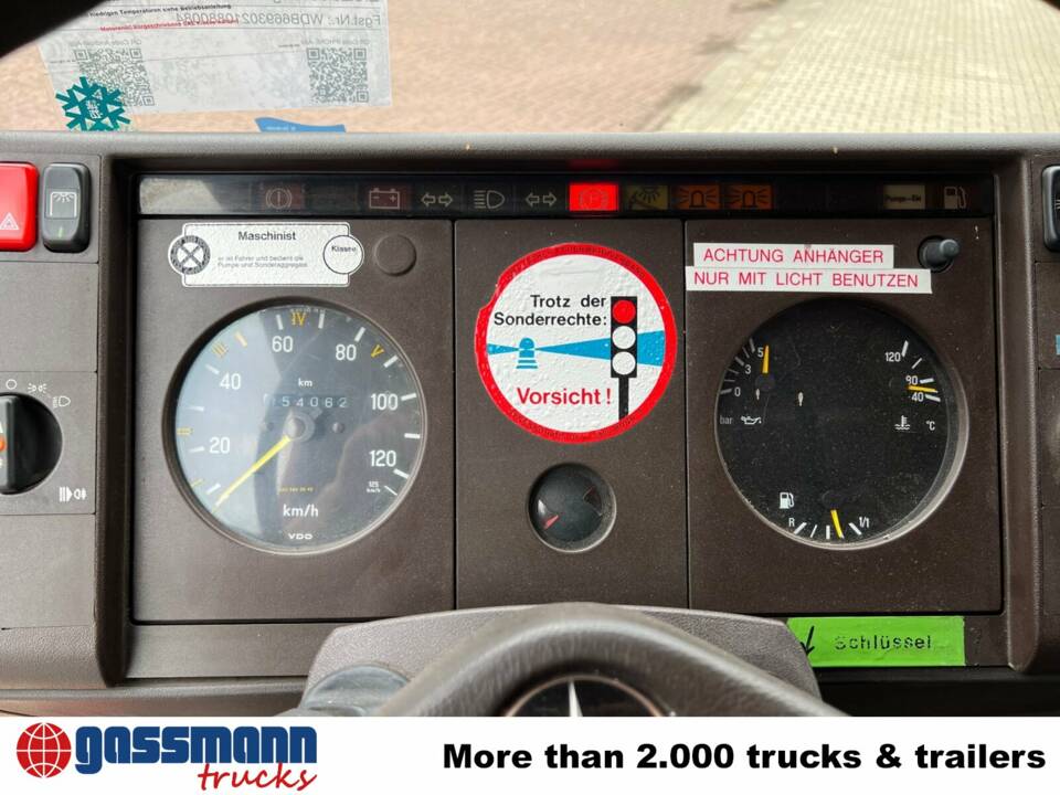 Image 12/15 of Mercedes-Benz T2 711 D (1988)