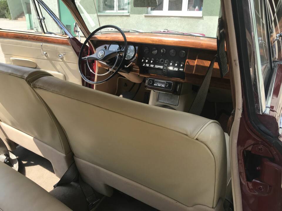 Bild 1/7 von Daimler 2,5 Liter V8 (1966)