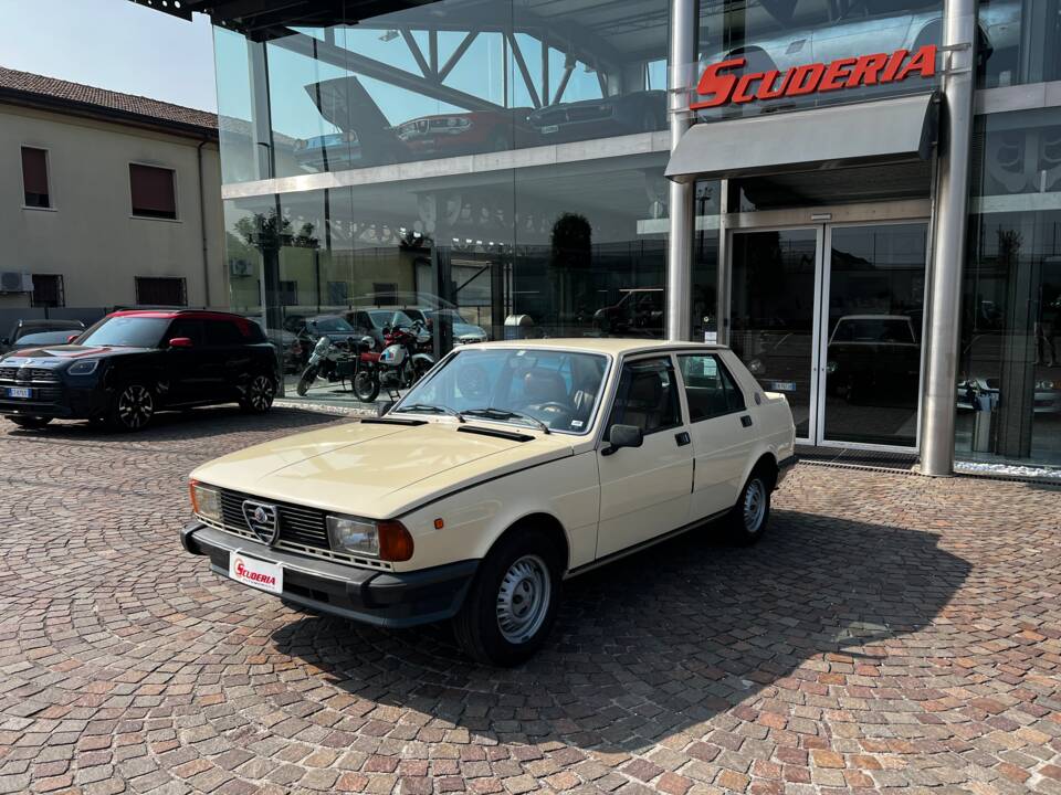 Afbeelding 2/19 van Alfa Romeo Giulietta 1.6 (1978)