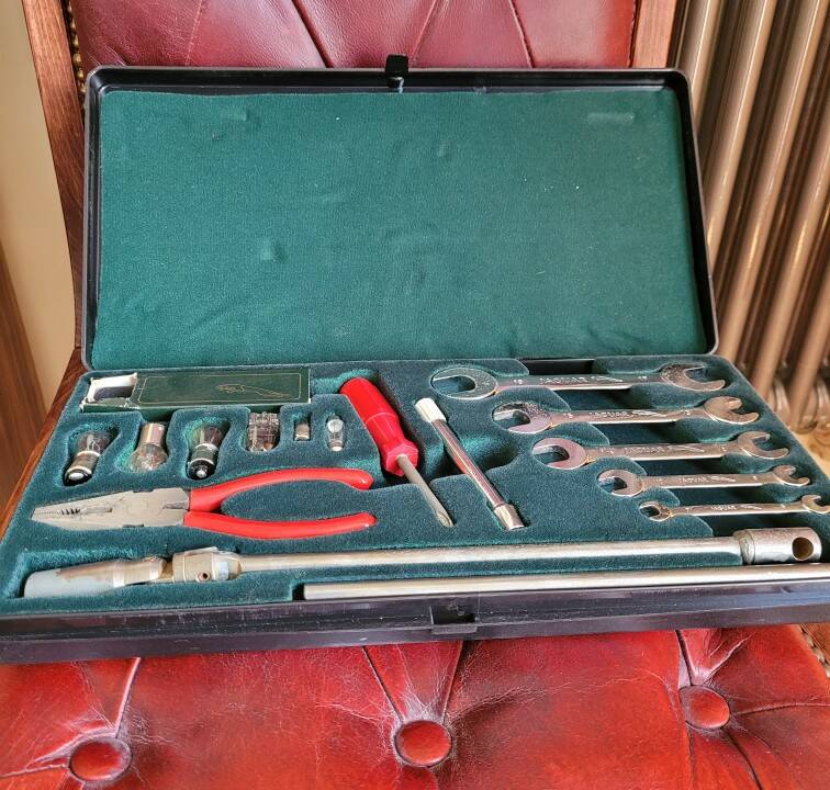Bild 34/35 von Daimler Double Six (1993)