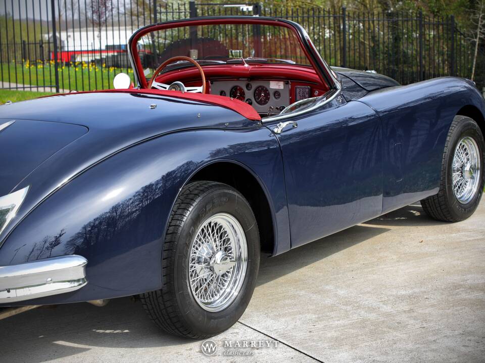 Image 40/78 of Jaguar XK 150 3.4 S OTS (1958)