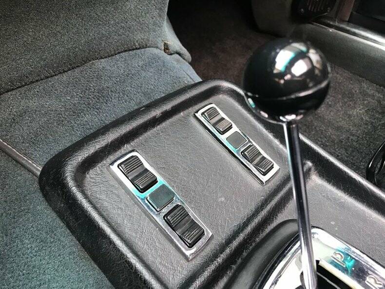 Imagen 39/50 de Mercedes-Benz 300 SEL 6.3 (1971)