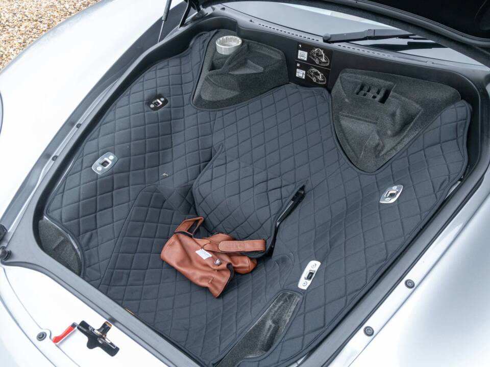 Image 10/50 de Porsche Carrera GT (2005)