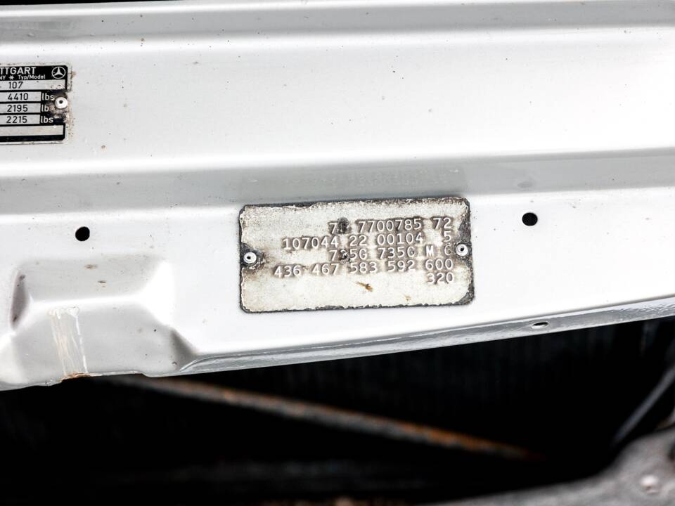 Image 39/40 of Mercedes-Benz 450 SL (1977)