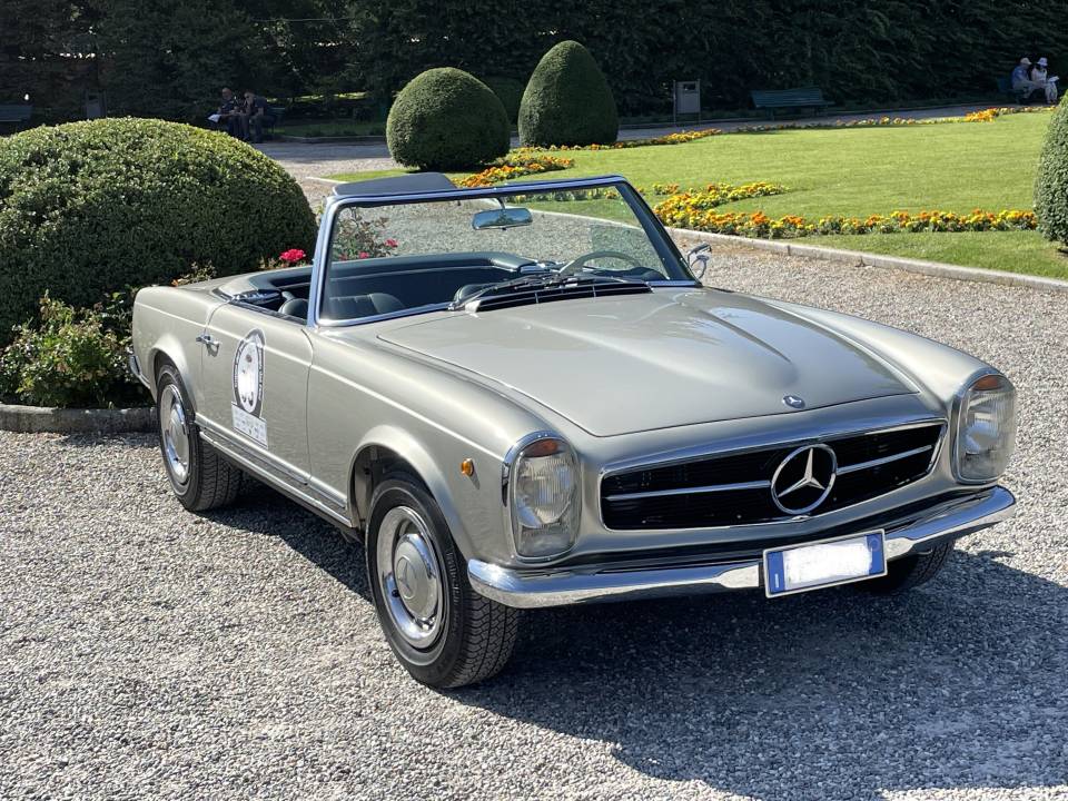 Image 7/29 of Mercedes-Benz 230 SL (1965)