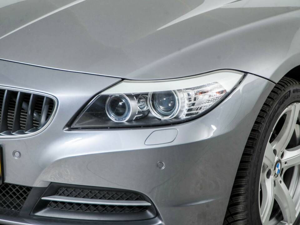 Image 22/50 of BMW Z4 sDrive23i (2010)