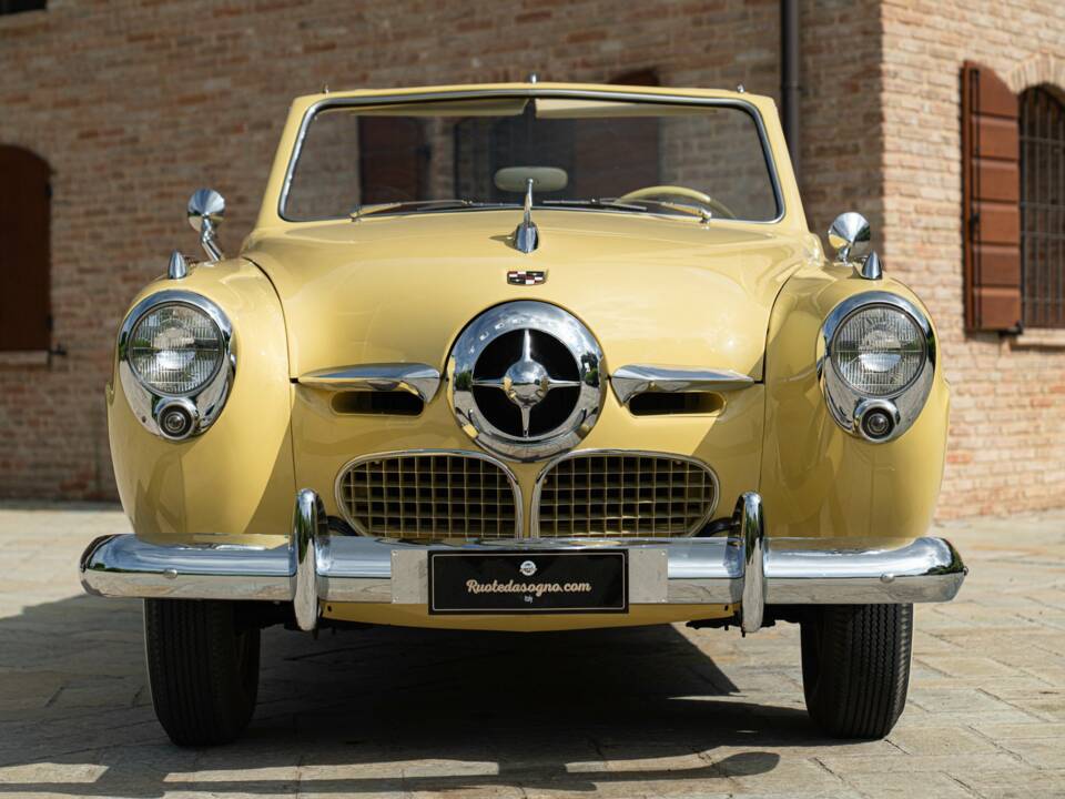 Image 5/50 of Studebaker Champion Regal DeLuxe Convertible (1950)