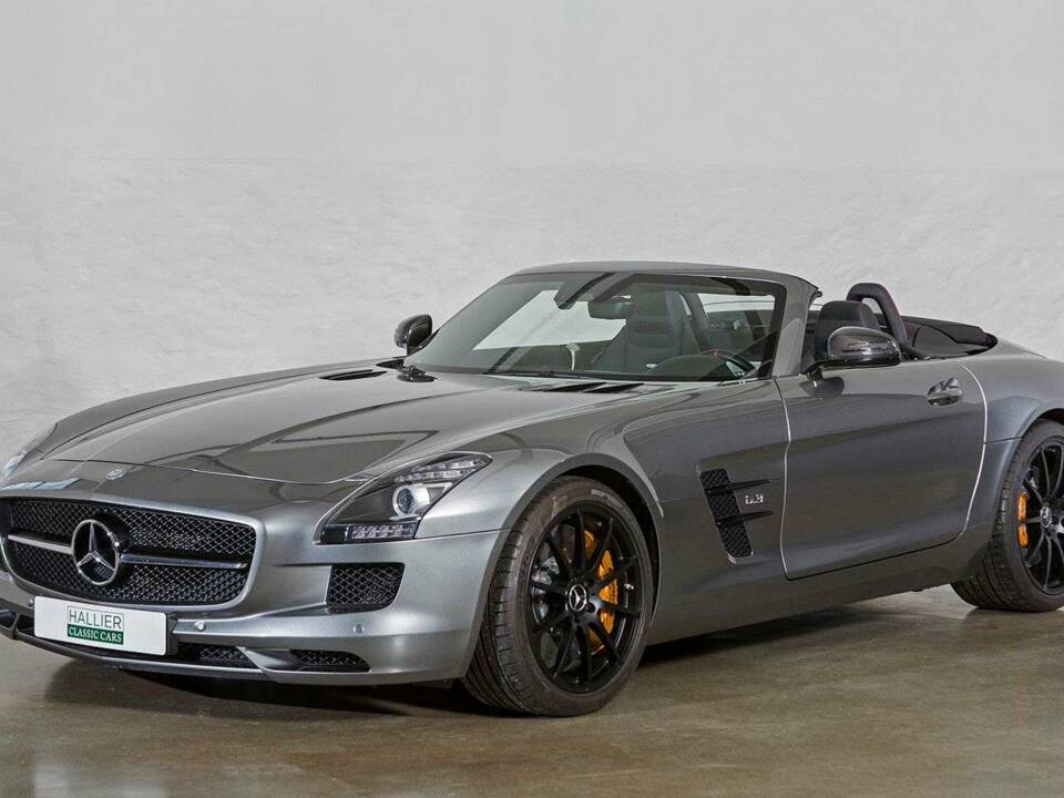 Image 2/31 of Mercedes-Benz SLS AMG GT Roadster (2014)
