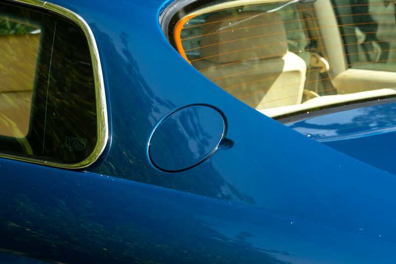 Image 36/50 of Jaguar XJS 4.0 Celebration (1994)