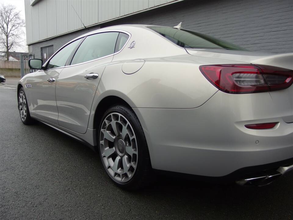 Image 26/90 of Maserati Quattroporte GTS (2013)