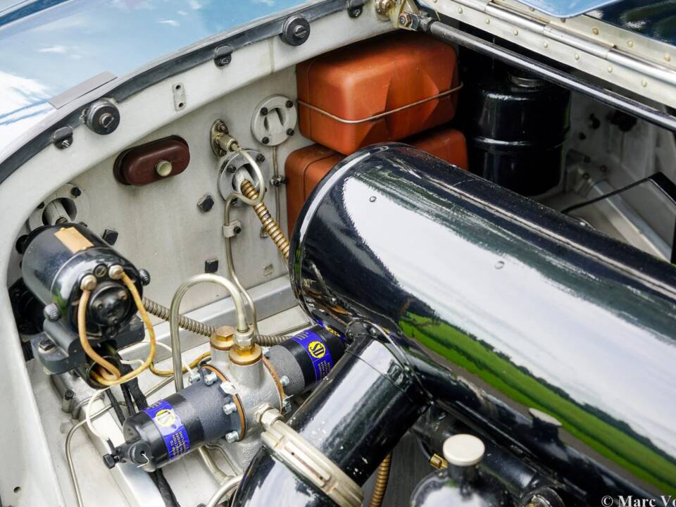 Image 31/59 of Bentley 4 1/4 Litre (1936)