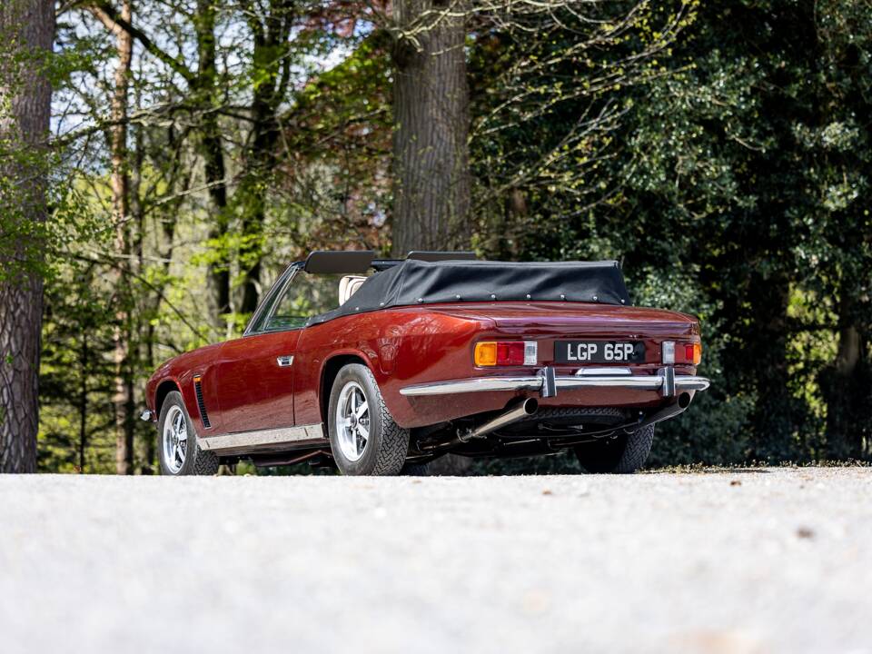 Image 25/50 of Jensen Interceptor MK III (1975)
