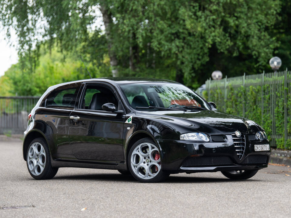 Image 3/36 of Alfa Romeo 147 3.2 GTA (2003)