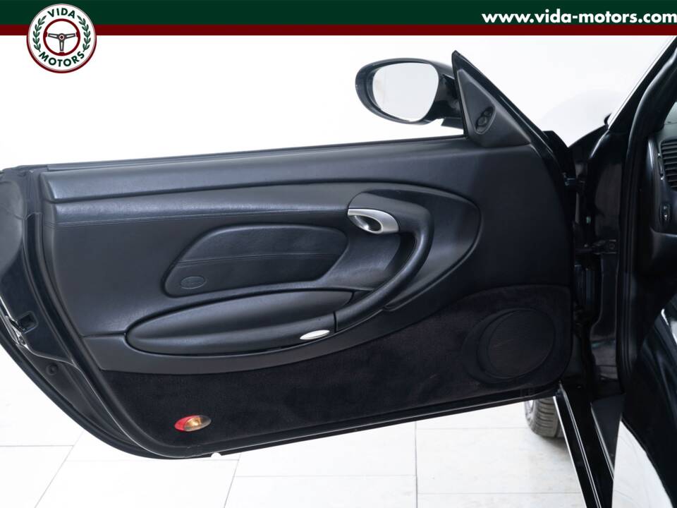 Bild 7/12 von Porsche 911 Carrera 4 (1999)