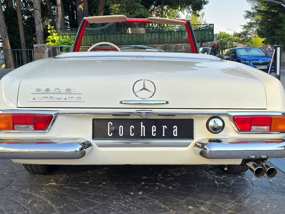 Afbeelding 6/34 van Mercedes-Benz 280 SL (1968)