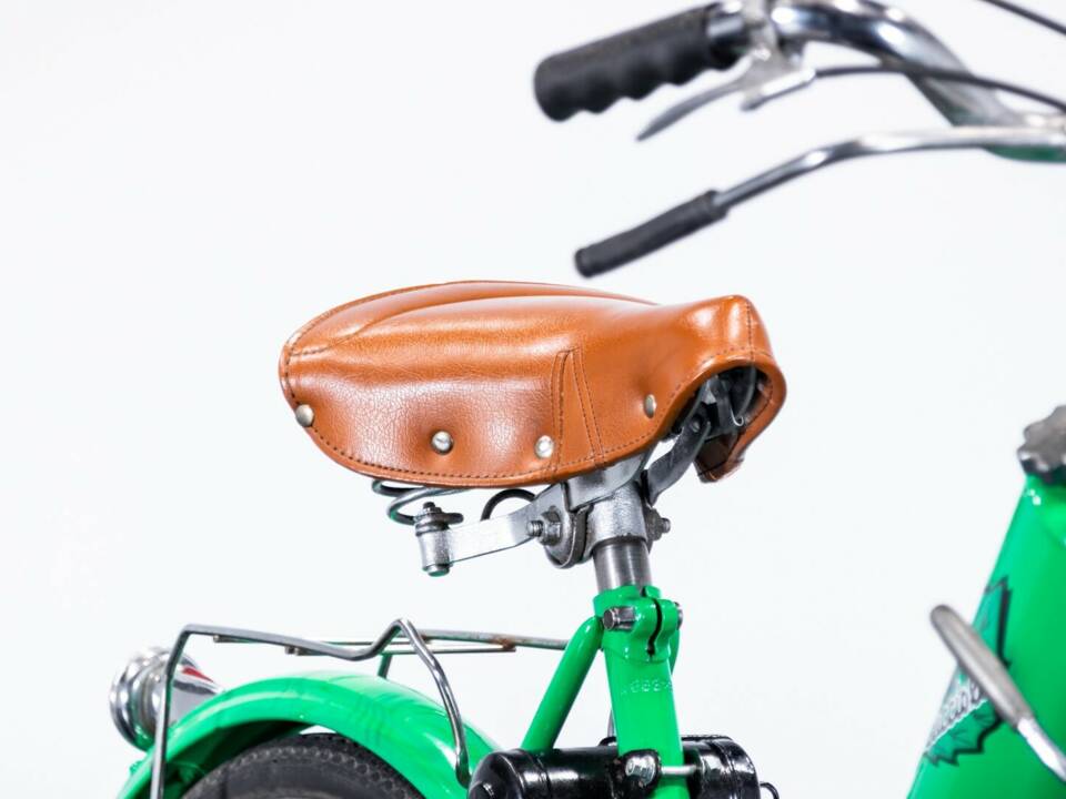 Image 16/47 of Ducati Cucciolo (1948)