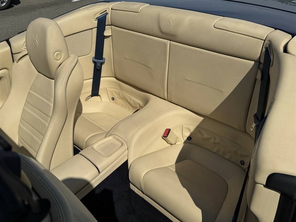 Image 37/51 of Ferrari California (2009)