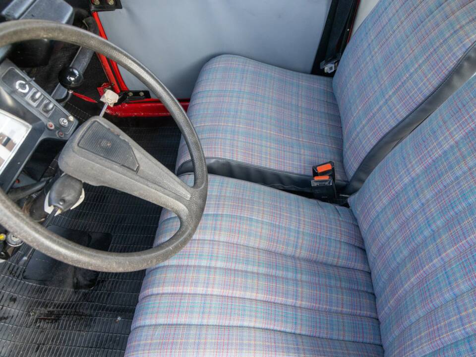 Image 24/50 of Citroën 2 CV 6 (1985)