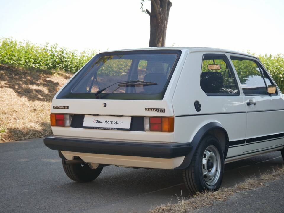 Image 7/35 of Volkswagen Golf Mk I GTI 1.6 (1980)