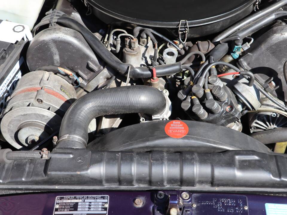 Image 6/57 de Mercedes-Benz 450 SEL 6,9 (1977)