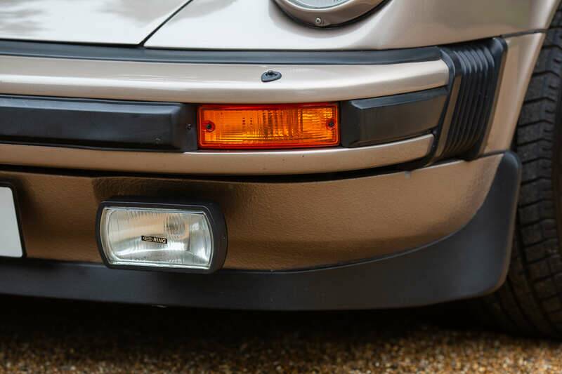 Image 26/50 of Porsche 911 SC 3.0 (1982)