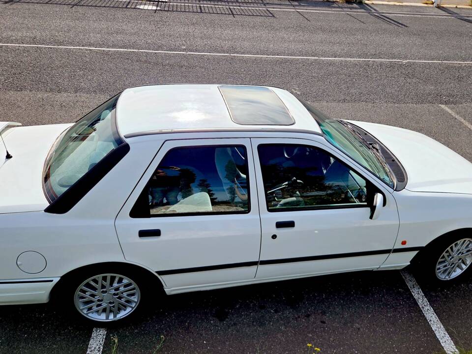 Image 13/33 of Ford Sierra 2.0i Cosworth (1988)