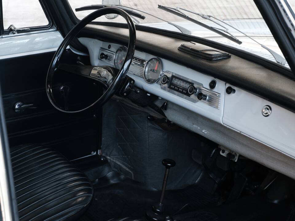 Image 29/50 of BMW 700 LS Luxus (1965)