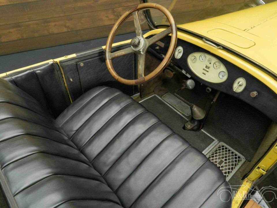 Image 17/19 of Chrysler Series 70 (1926)