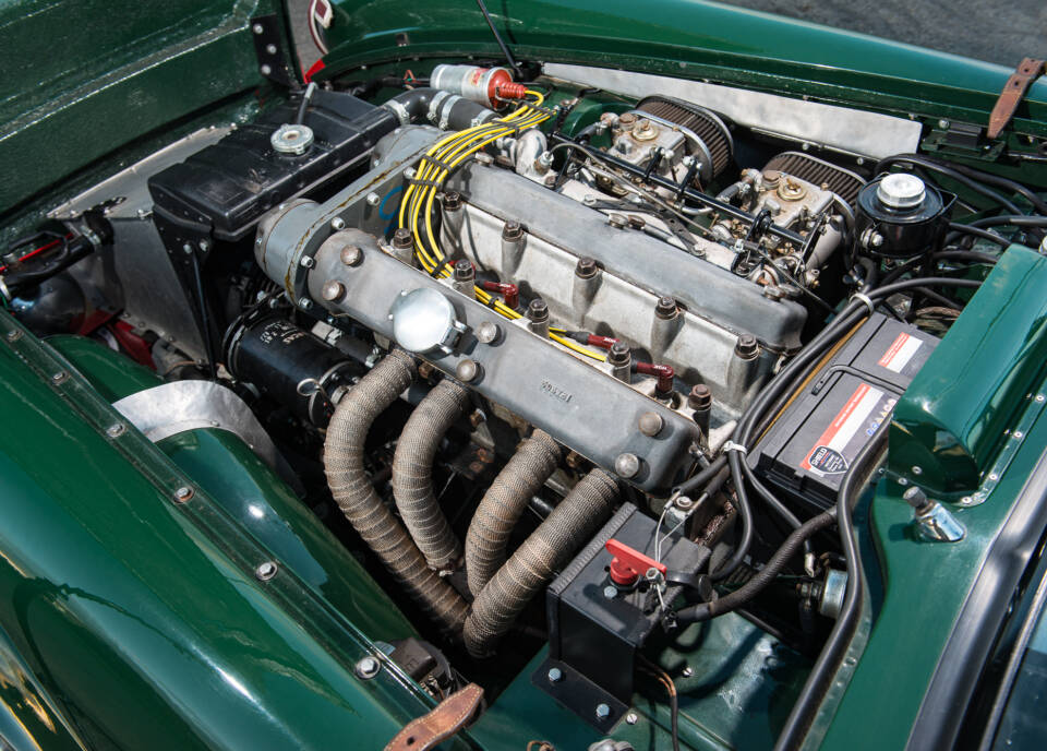 Image 38/44 of Triumph TR 3A (1960)