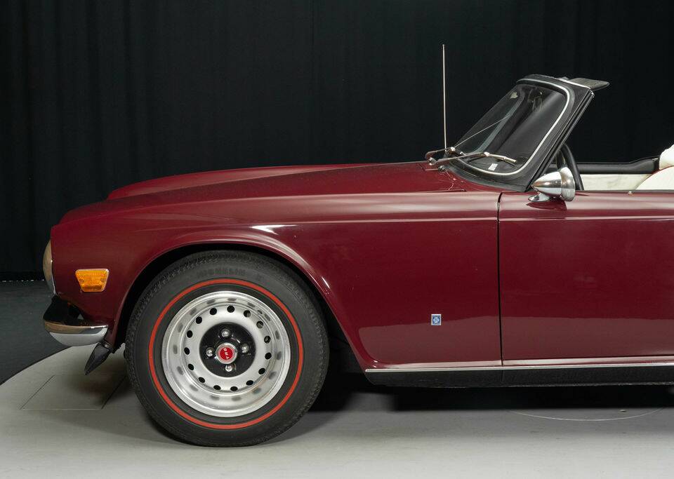 Image 6/8 de Triumph TR 6 (1971)