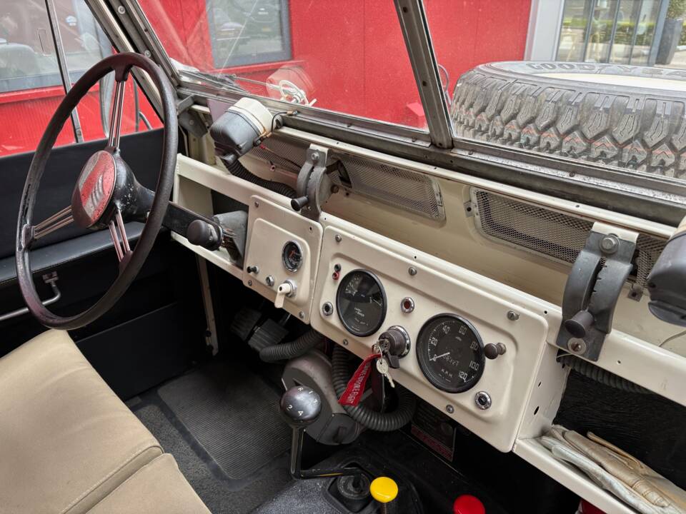 Bild 5/18 von Land Rover 88 (1958)