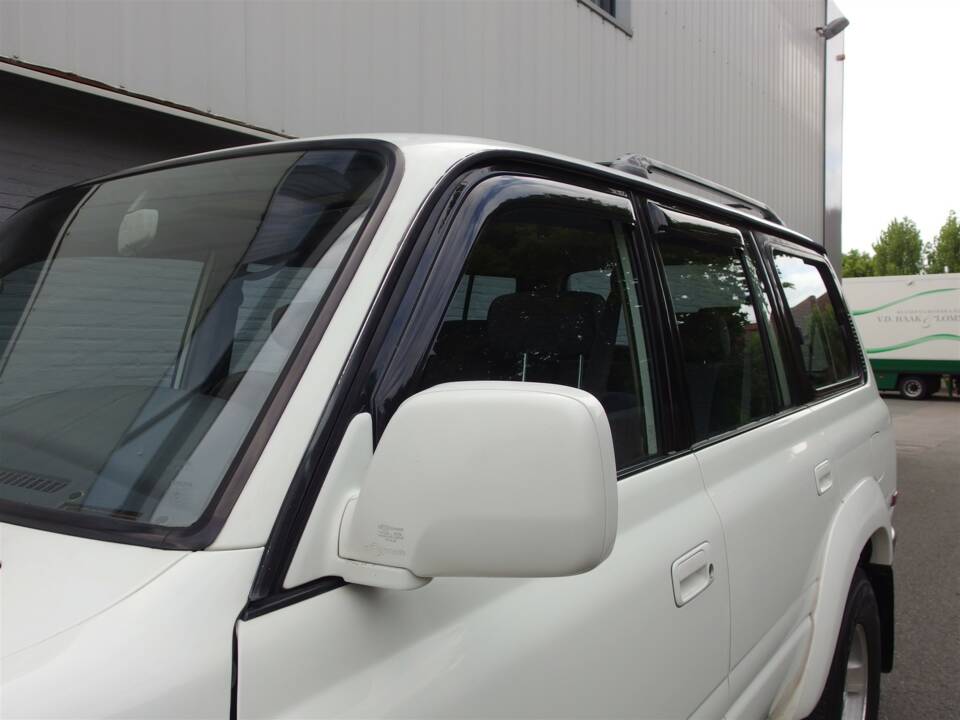 Bild 33/97 von Toyota Land Cruiser FJ80 (1992)