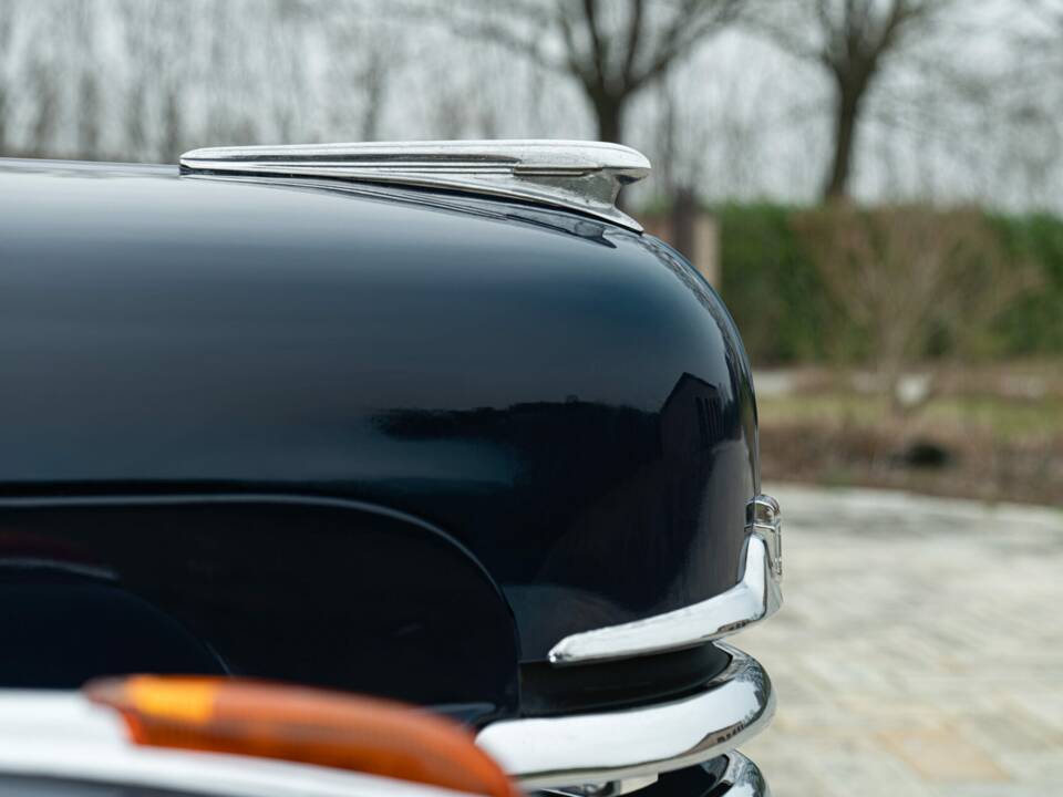 Bild 30/50 von Opel Kapitän (1951)