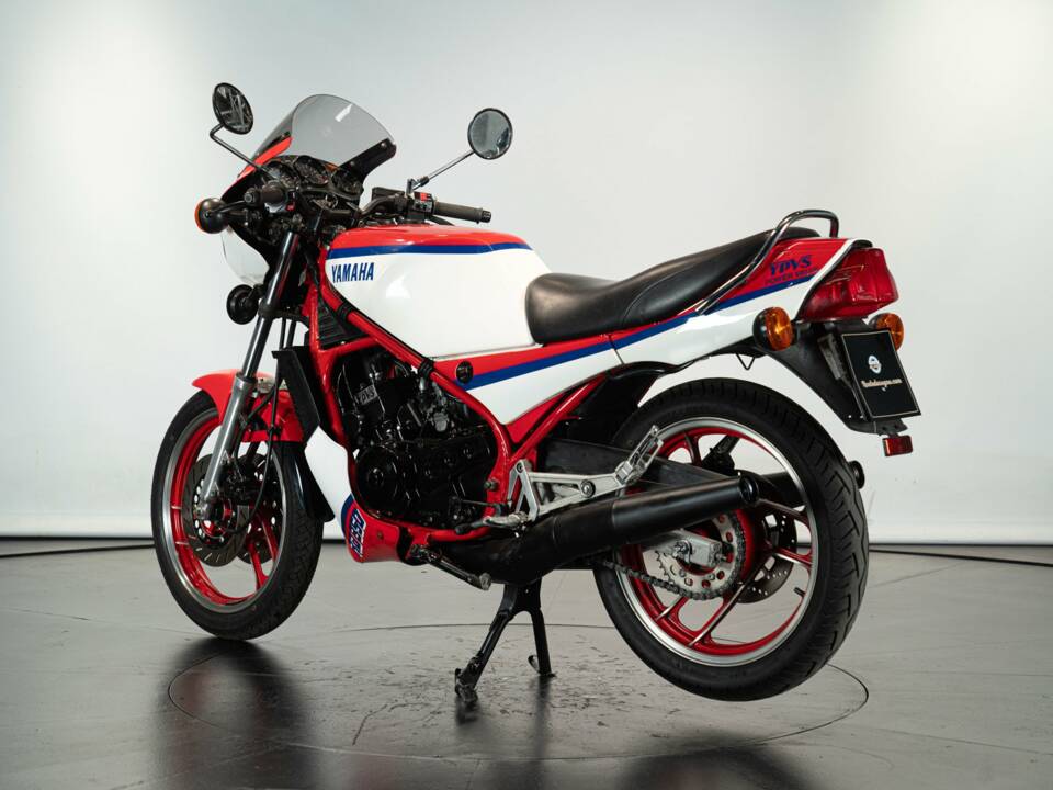 Image 2/41 de Yamaha DUMMY (1985)