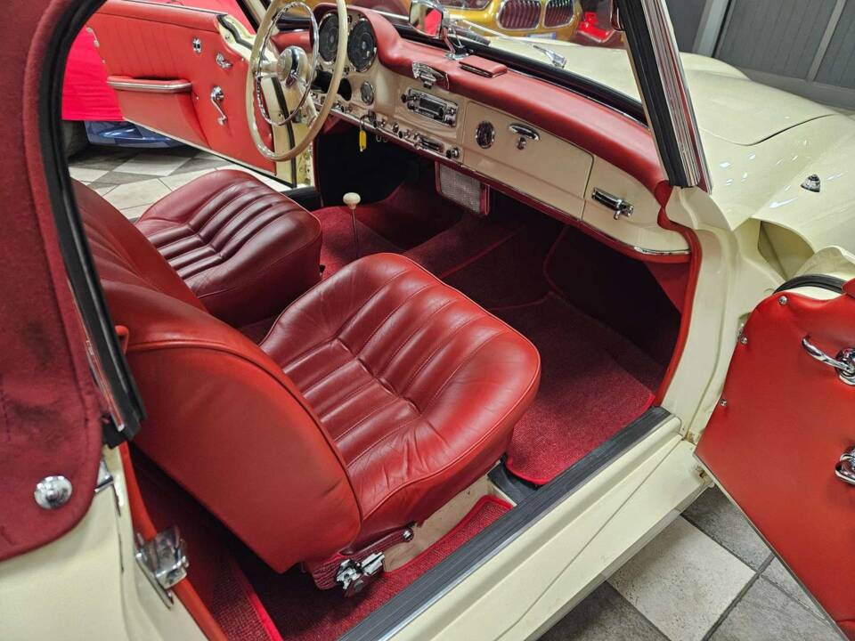 Image 13/14 of Mercedes-Benz 190 SL (1961)