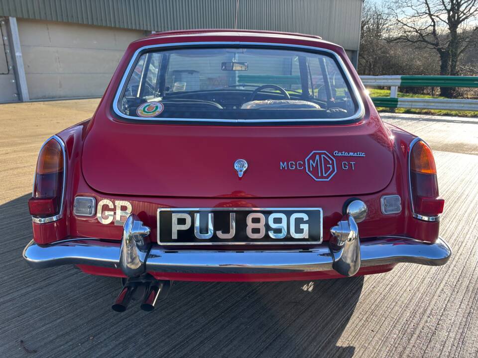 Afbeelding 2/39 van MG MGC GT (1969)
