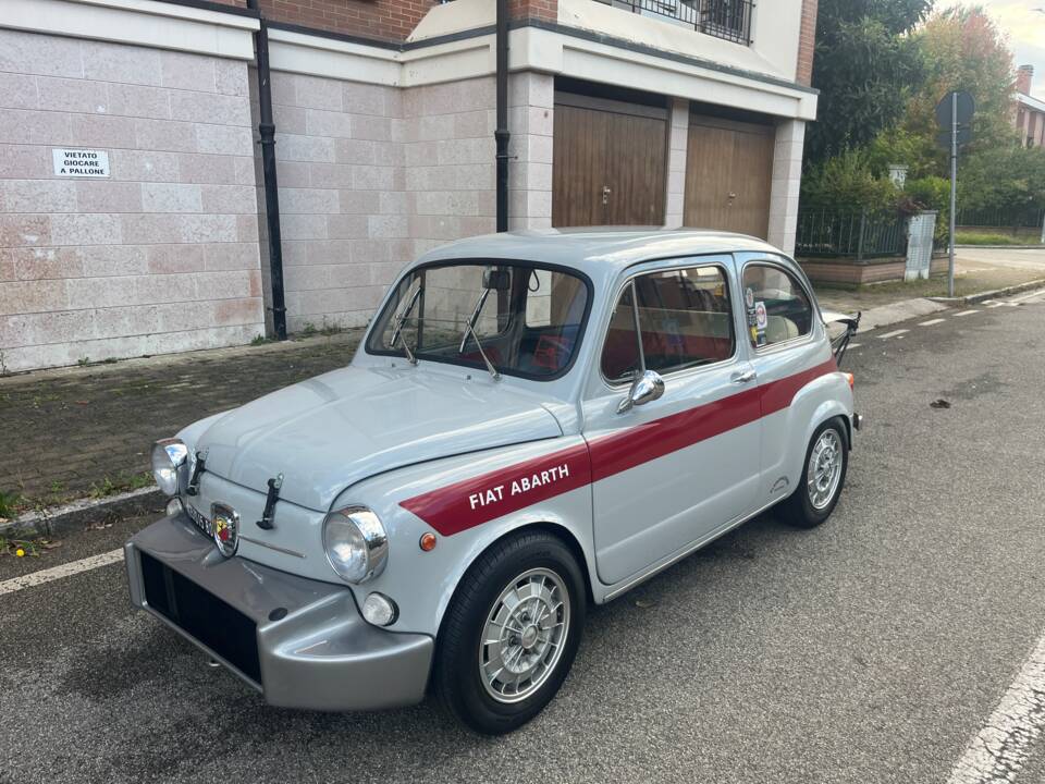 Imagen 2/27 de Abarth Fiat 850 TC (1965)