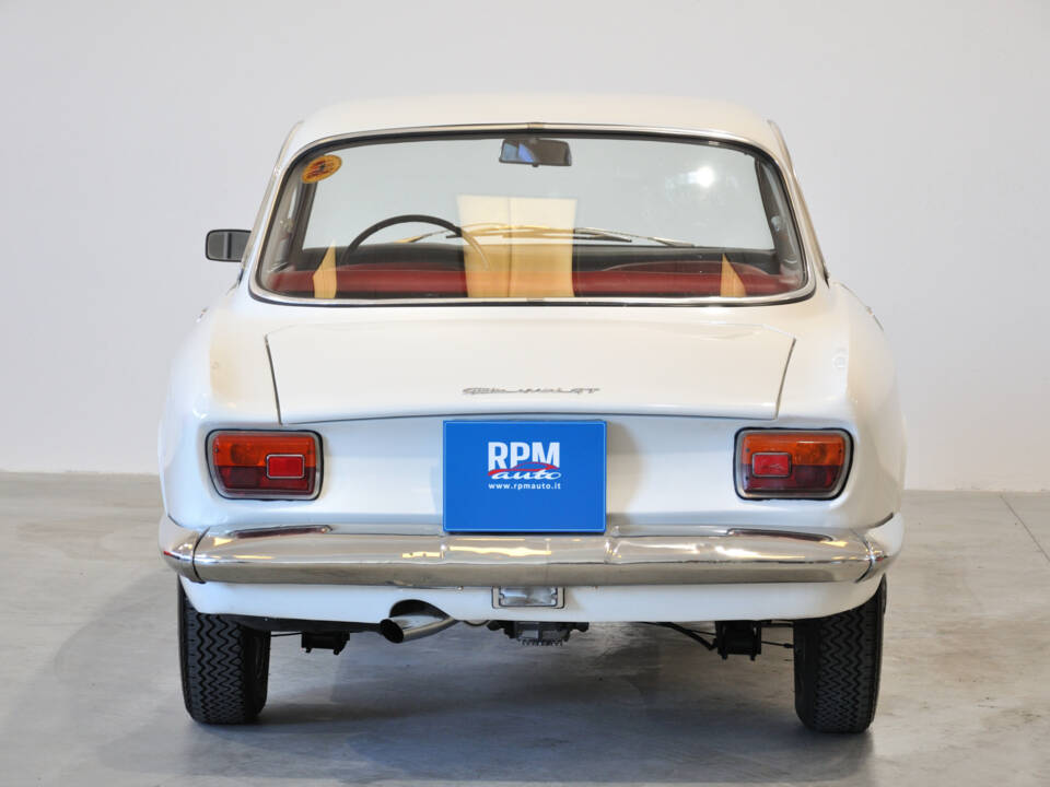 Afbeelding 22/30 van Alfa Romeo Giulia 1600 Sprint GT (1964)