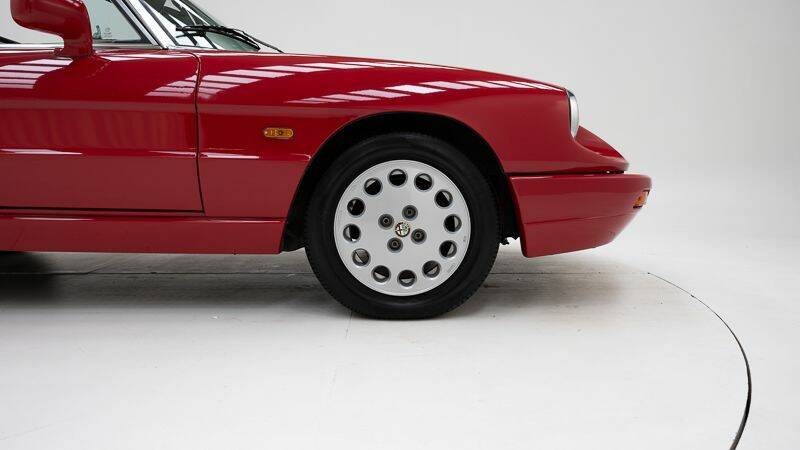 Imagen 10/15 de Alfa Romeo 2.0 Spider (1991)