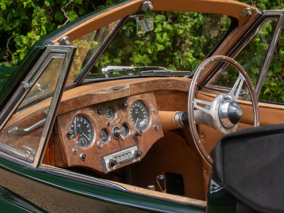 Bild 36/50 von Jaguar XK 120 DHC (1954)
