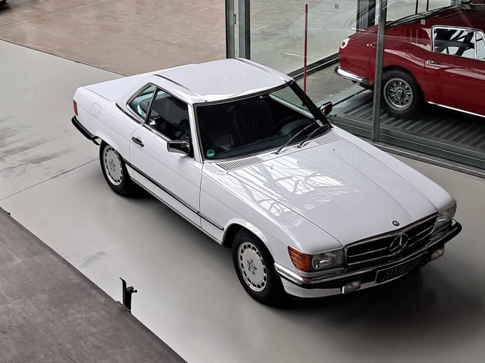 Bild 7/24 von Mercedes-Benz 420 SL (1986)