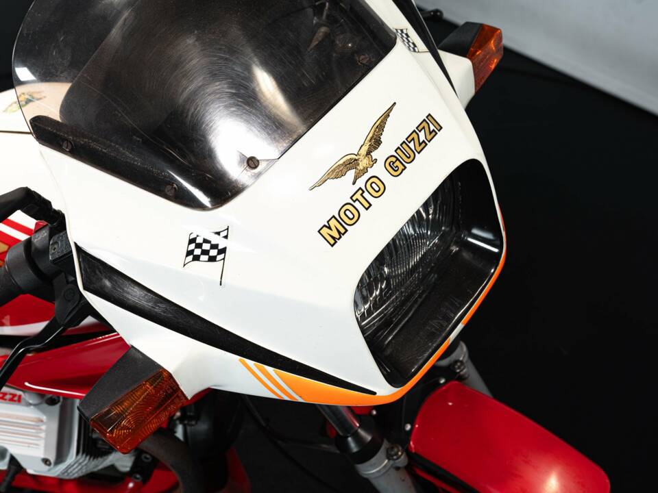 Image 8/33 of Moto Guzzi DUMMY (1990)