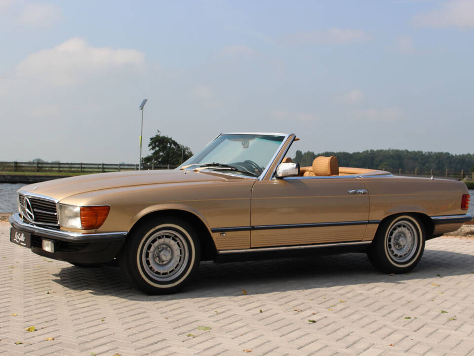 Image 5/26 de Mercedes-Benz 280 SL (1980)